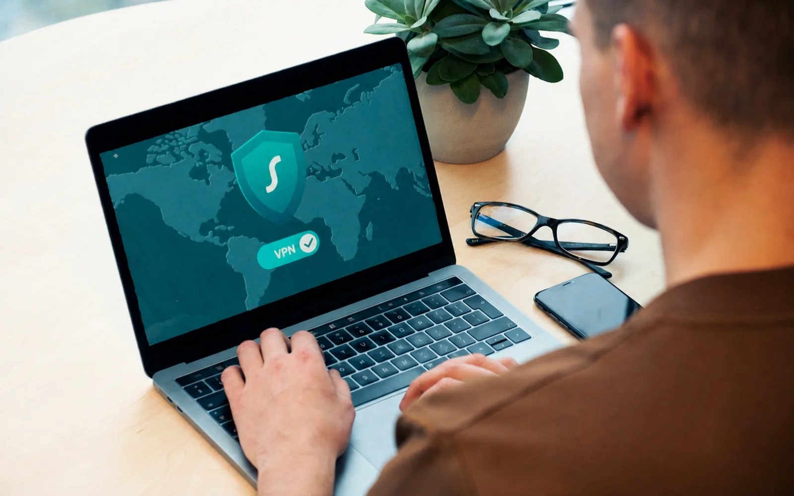 Sicherer Fernzugriff per VPN auf einem Laptop